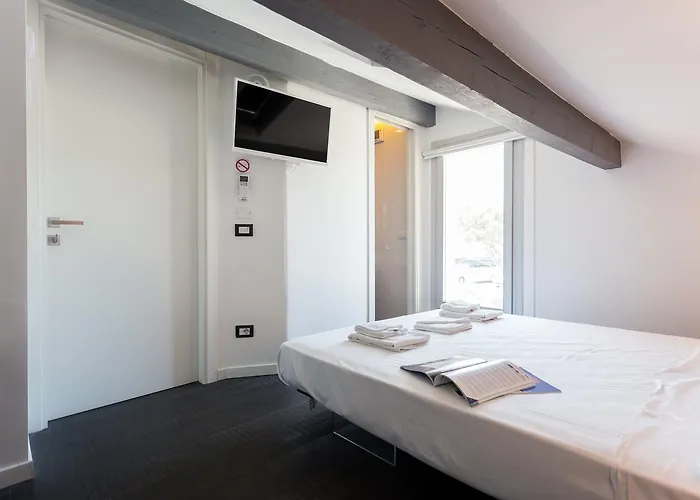 Готель Lion Blanc