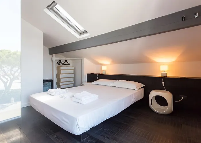 Lion Blanc Готель Сен-Тропе