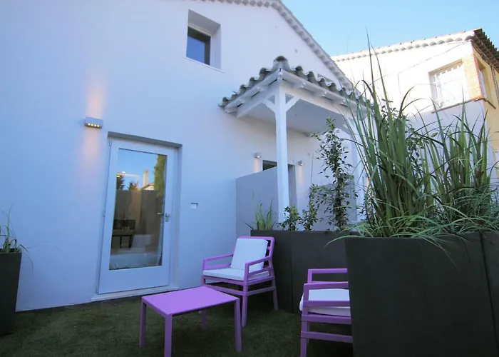 Lion Blanc Hotel Saint Tropez